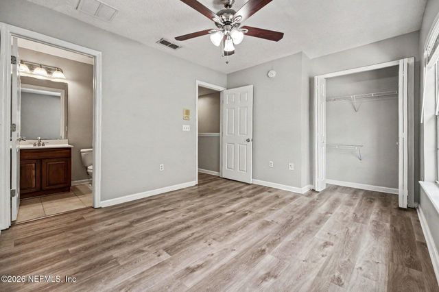 1517 FIELDVIEW Drive, Jacksonville, FL 32225