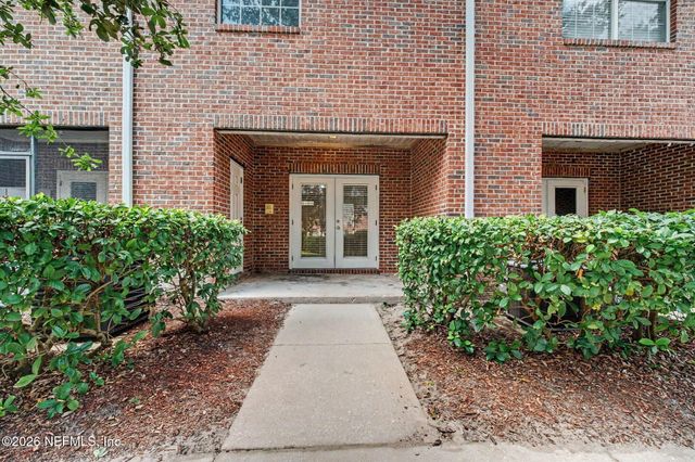 1517 FIELDVIEW Drive, Jacksonville, FL 32225