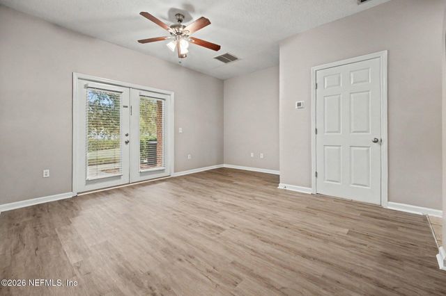 1517 FIELDVIEW Drive, Jacksonville, FL 32225