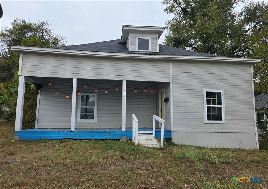 Image 1 of property listing at 702 N 8th Street, Temple, TX 76501