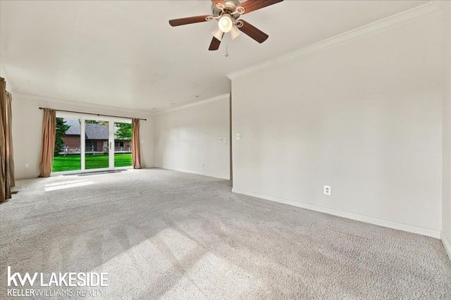 45491 Meadows Square, Macomb, MI 48044
