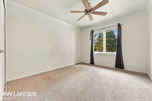 45491 Meadows Square, Macomb, MI 48044