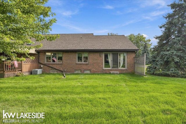 45491 Meadows Square, Macomb, MI 48044