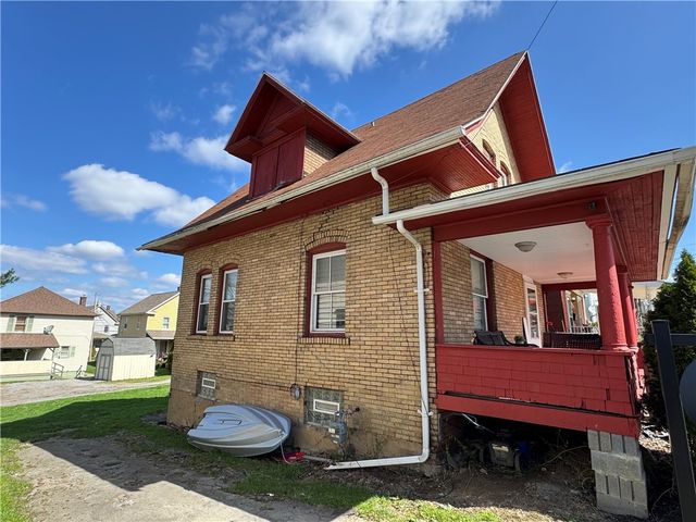 827 Morton St, New Castle, PA 16101