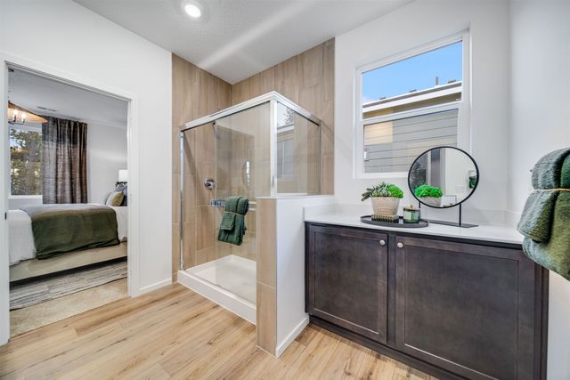 16592 E 31st Ln, Spokane Valley, WA 99037