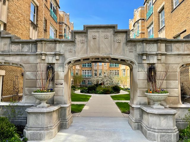1534 E 59th Street L2, Chicago, IL 60637