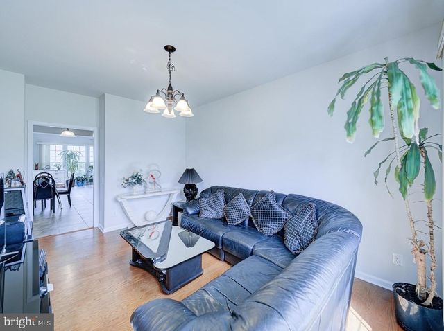 29 ENDEAVOR BLVD, East Windsor, NJ 08520