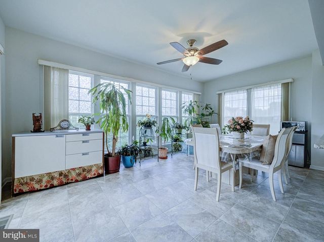 29 ENDEAVOR BLVD, East Windsor, NJ 08520