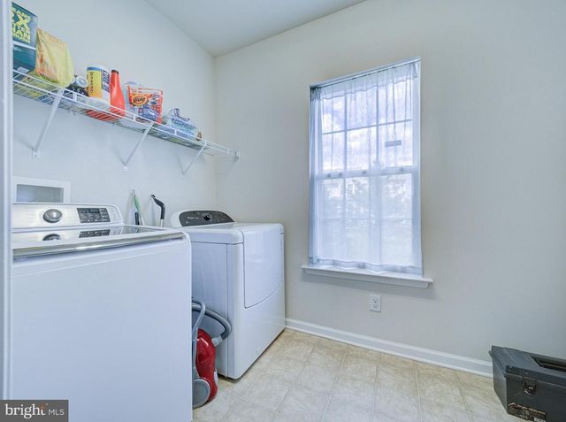 29 ENDEAVOR BLVD, East Windsor, NJ 08520