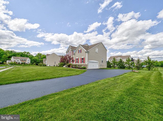 29 ENDEAVOR BLVD, East Windsor, NJ 08520