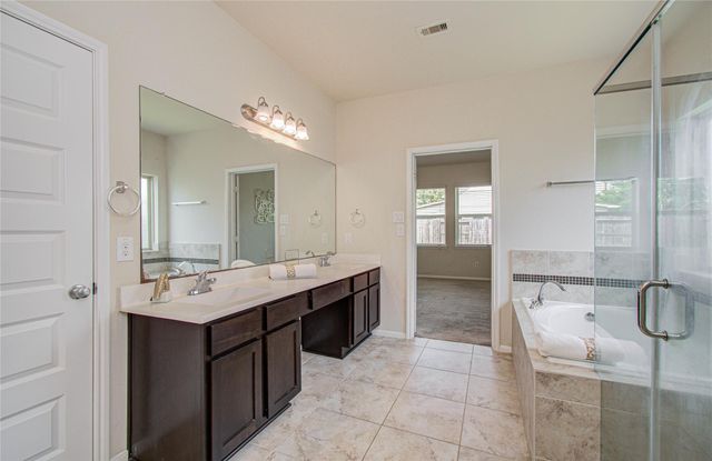 12319 Gatewood Drive, Mont Belvieu, TX 77535