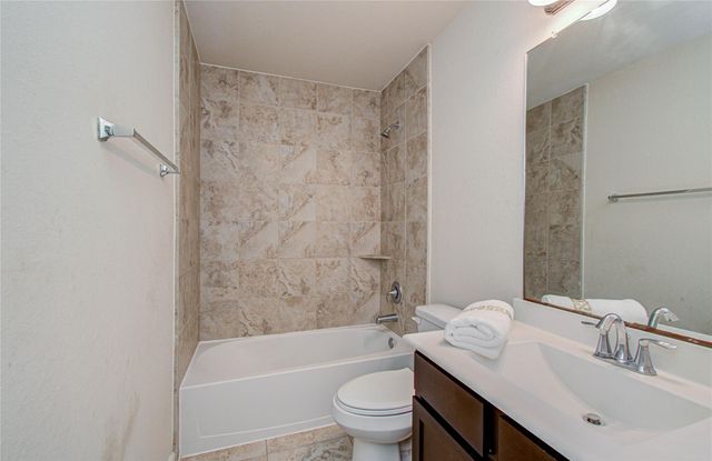 12319 Gatewood Drive, Mont Belvieu, TX 77535