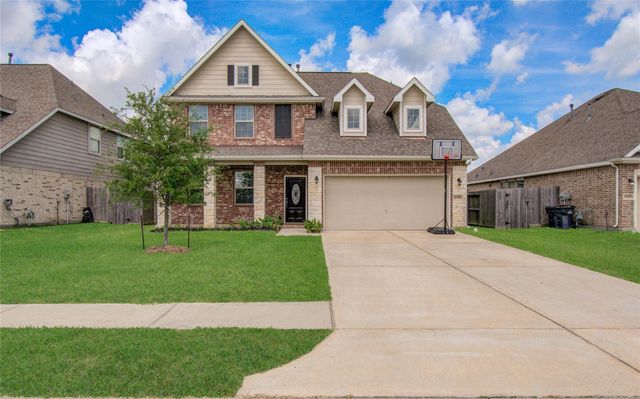 12319 Gatewood Drive, Mont Belvieu, TX 77535