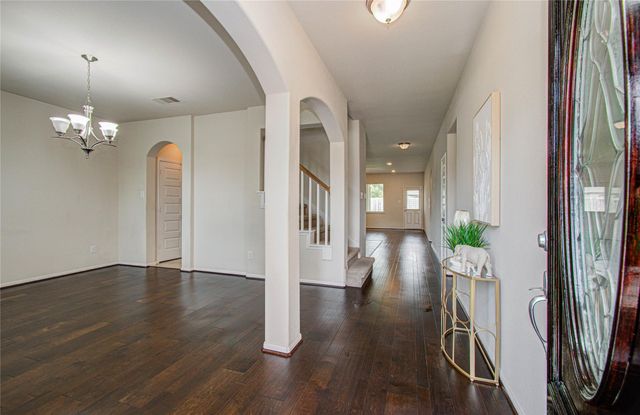 12319 Gatewood Drive, Mont Belvieu, TX 77535