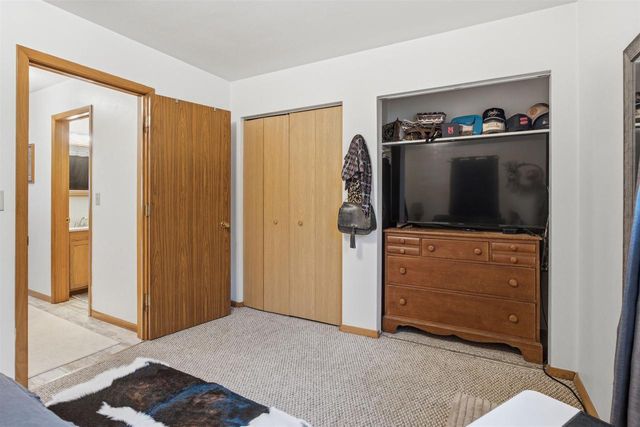 408 E PINE STREET, New London, WI 54961