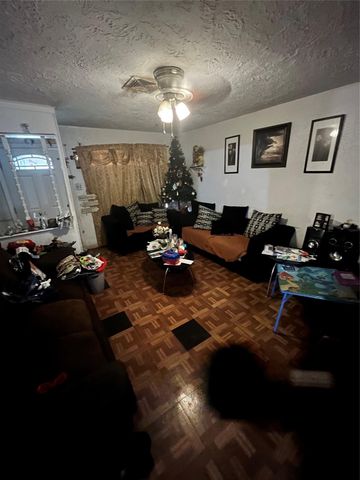 4306 Kelling Street, Houston, TX 77045