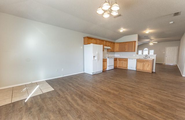 1609 76th Street, Lubbock, TX 79423