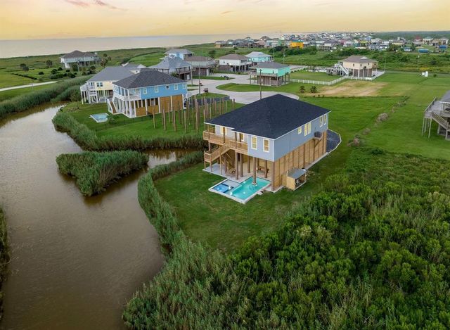 4318 Bolivar Circle, Port Bolivar, TX 77650