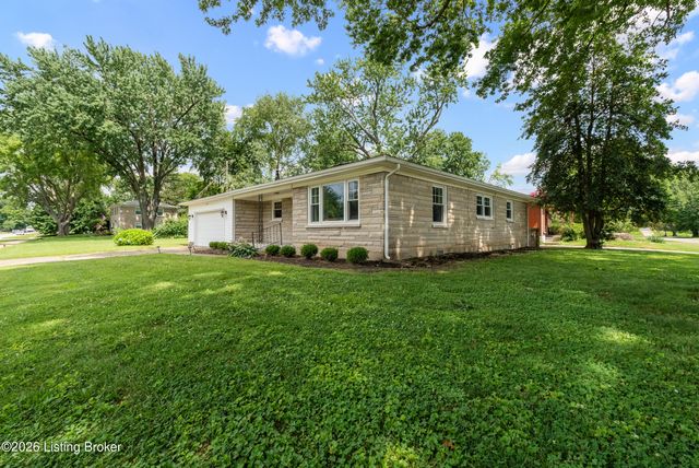 4334 Rockwood Dr, Louisville, KY 40220
