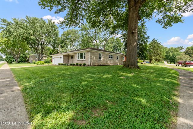 4334 Rockwood Dr, Louisville, KY 40220
