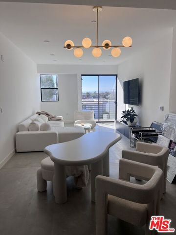 10867 Fruitland Drive 502, Los Angeles, CA 91604