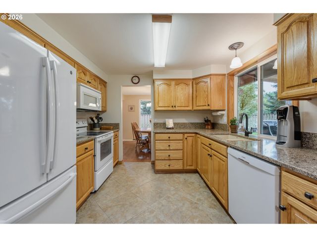 4615 Nw SALISHAN Dr, Portland, OR 97229