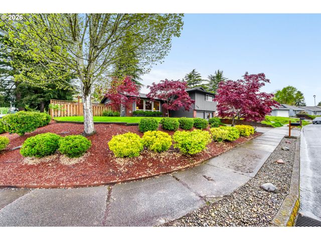 4615 Nw SALISHAN Dr, Portland, OR 97229
