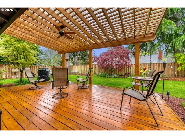 4615 Nw SALISHAN Dr, Portland, OR 97229