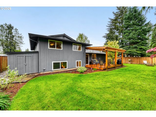 4615 Nw SALISHAN Dr, Portland, OR 97229