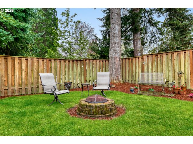 4615 Nw SALISHAN Dr, Portland, OR 97229
