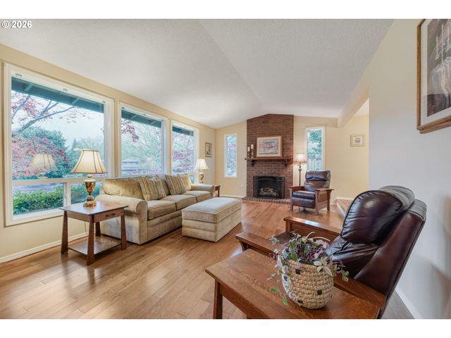 4615 Nw SALISHAN Dr, Portland, OR 97229