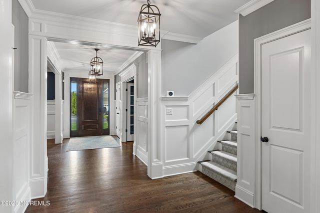 10 Borden Street, Monmouth Beach, NJ 07750