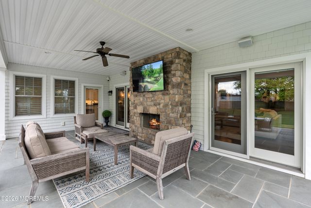 10 Borden Street, Monmouth Beach, NJ 07750