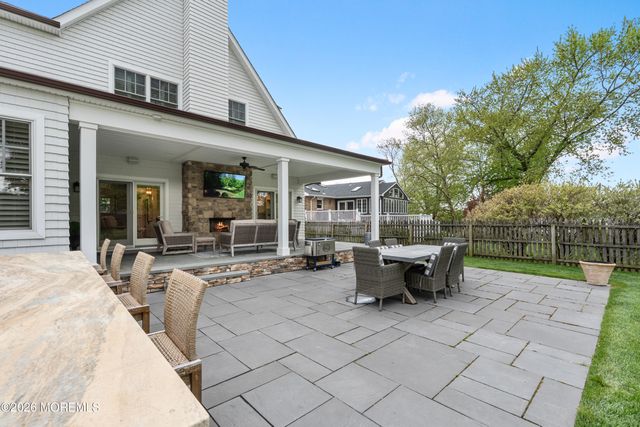 10 Borden Street, Monmouth Beach, NJ 07750