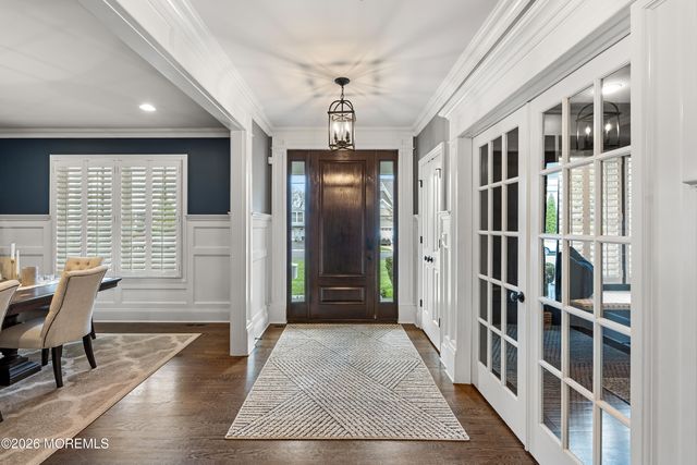 10 Borden Street, Monmouth Beach, NJ 07750
