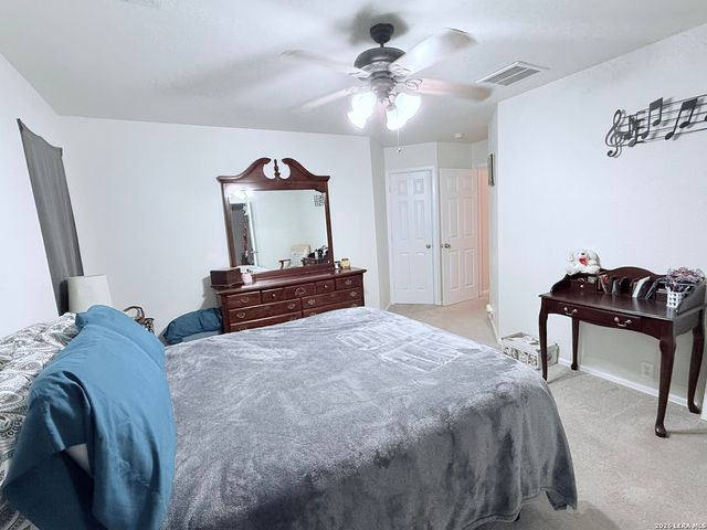 5715 Grandwood, San Antonio, TX 78239