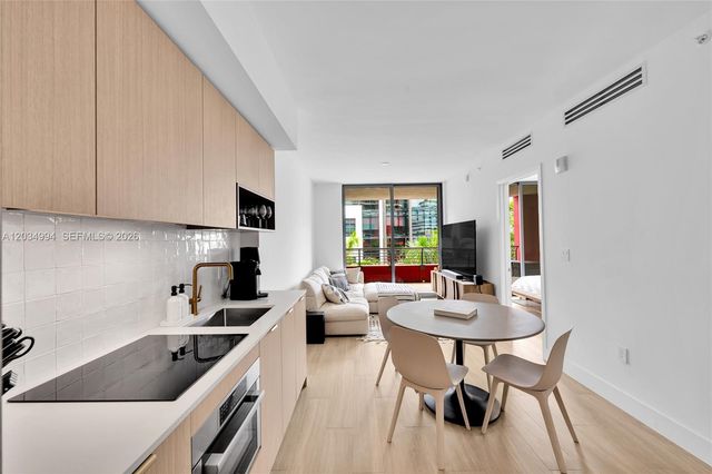 90 NE 32nd 406 406, Miami, FL 33127