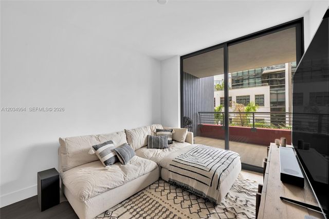 90 NE 32nd 406 406, Miami, FL 33127