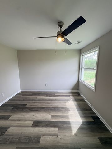 311 Malone Dr, Gallatin, TN 37066