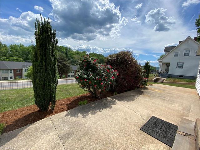 500 W Main Street, Wilkesboro, NC 28697