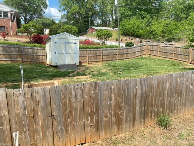 500 W Main Street, Wilkesboro, NC 28697