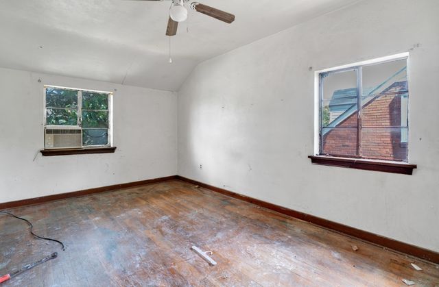 606 South Avenue, Penn Hills, PA 15147