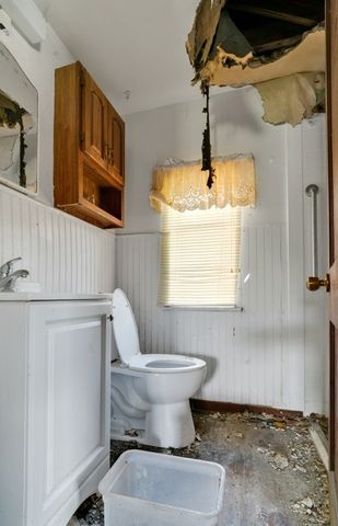 606 South Avenue, Penn Hills, PA 15147