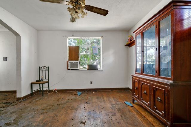 606 South Avenue, Penn Hills, PA 15147