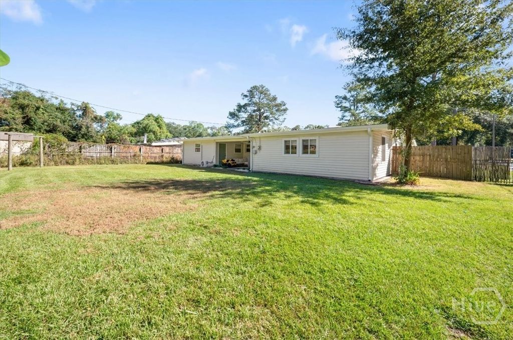 Image 35 of property listing at 324 Tanglewood Road, Savannah, GA 31419