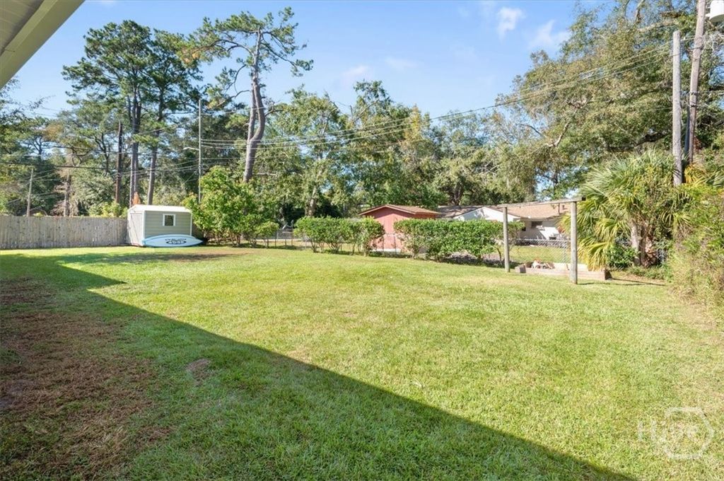 Image 38 of property listing at 324 Tanglewood Road, Savannah, GA 31419