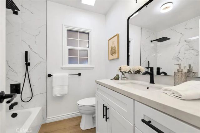 5550 Fallbrook Avenue, Woodland Hills, CA 91367