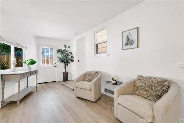 5550 Fallbrook Avenue, Woodland Hills, CA 91367