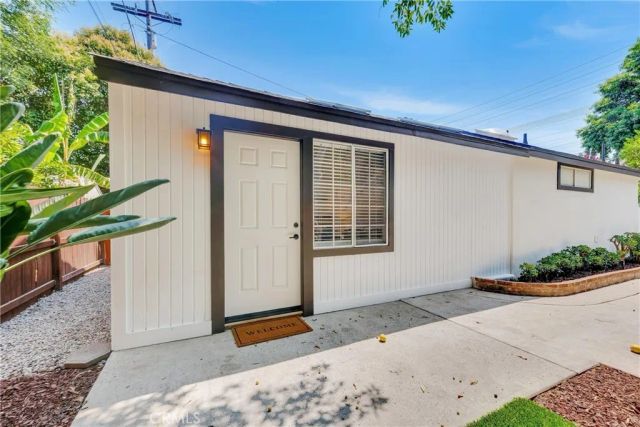 5550 Fallbrook Avenue, Woodland Hills, CA 91367