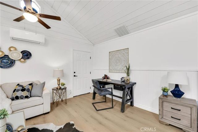 5550 Fallbrook Avenue, Woodland Hills, CA 91367